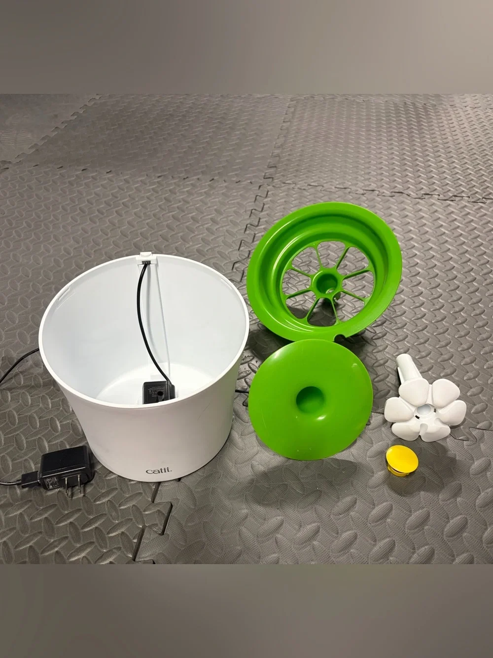 Catit gently used